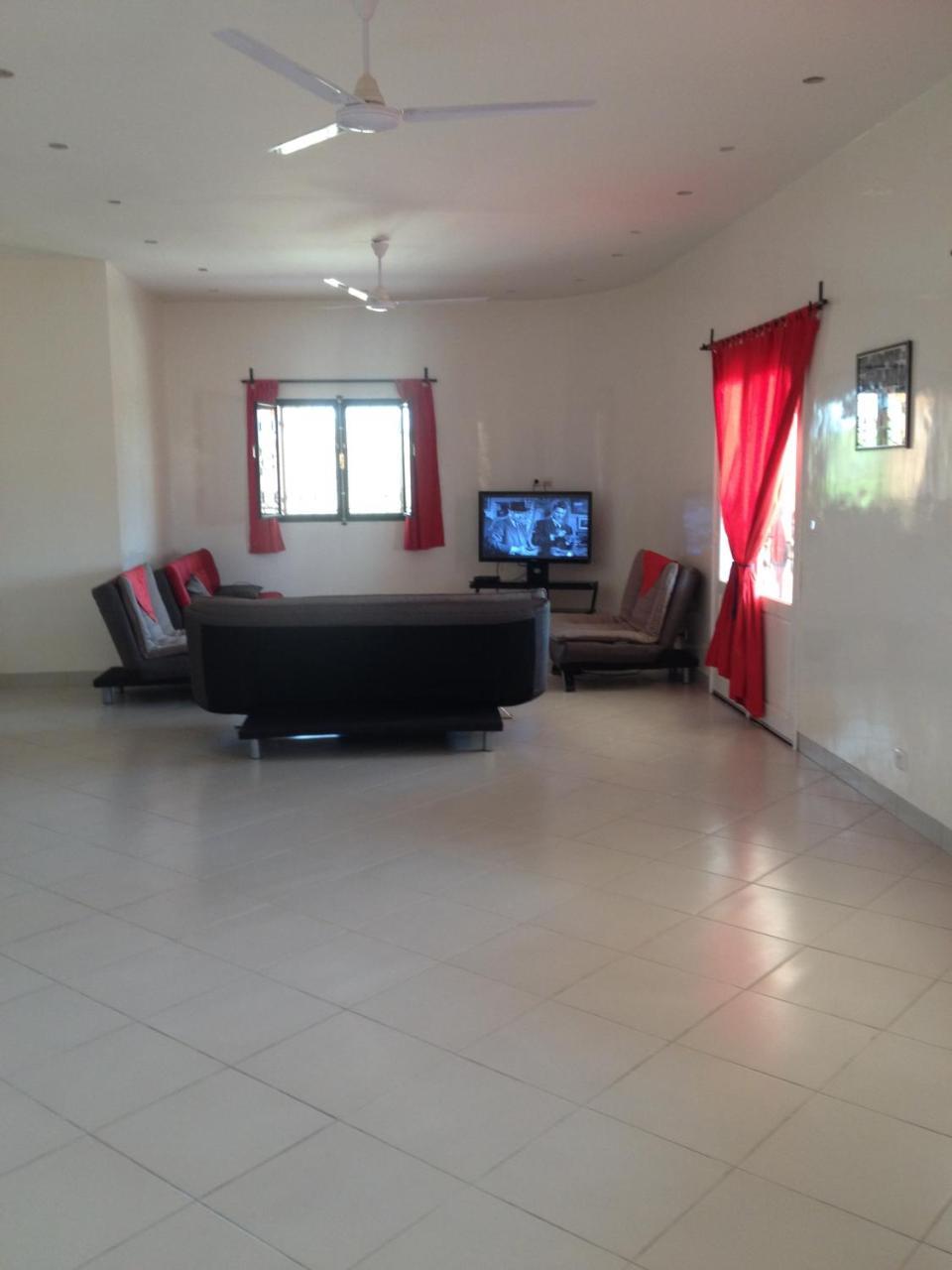 La Somonoise Bed & Breakfast โซโมน ภายนอก รูปภาพ